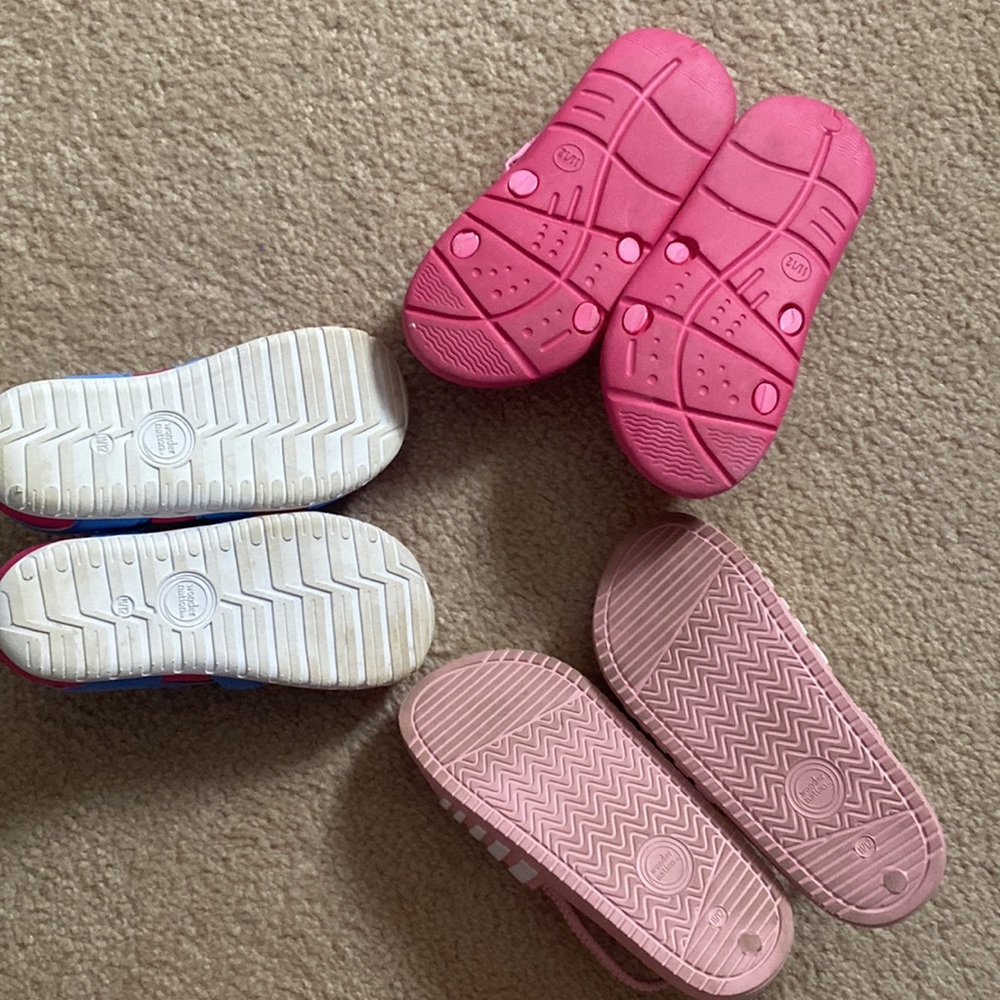 Girls summer shoe bundle - Picture 2 of 5